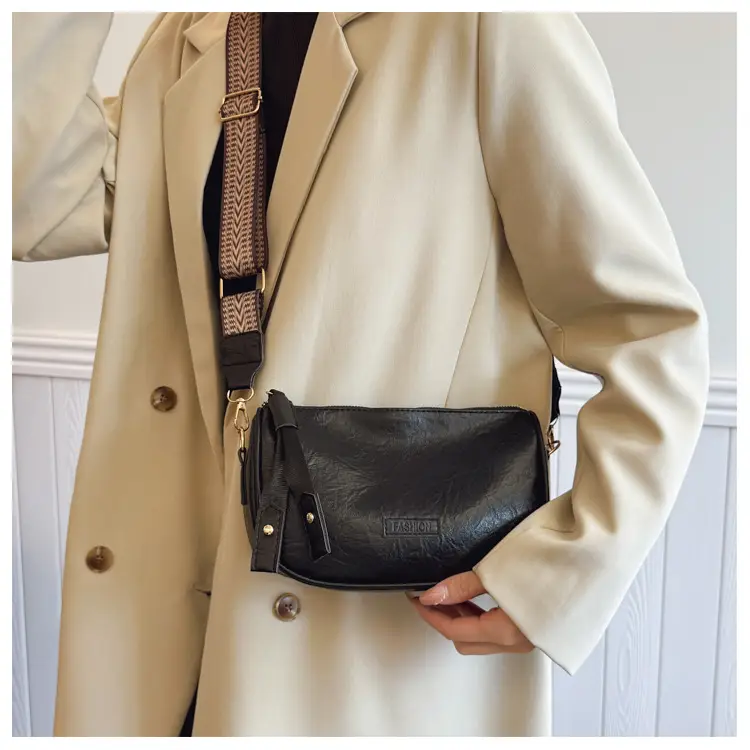 Black Retro Shoulder Messenger Bag for Women — feature 19