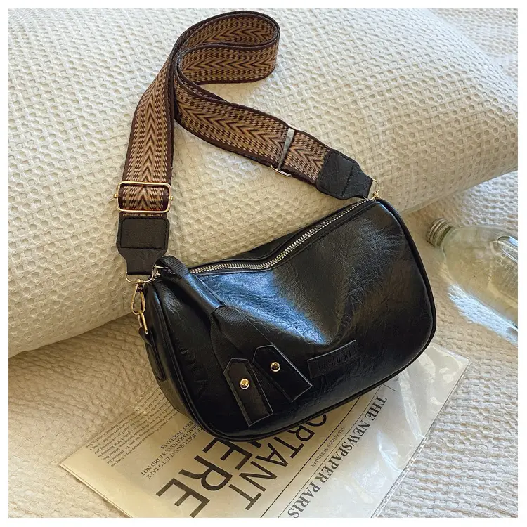 Black Retro Shoulder Messenger Bag for Women — feature 23