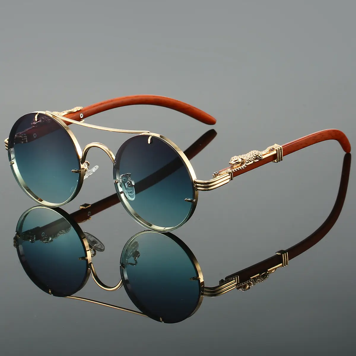 European & American Retro Double Bridge Leopard Head Cross-Border Sunglasses for Men Women — feature 1