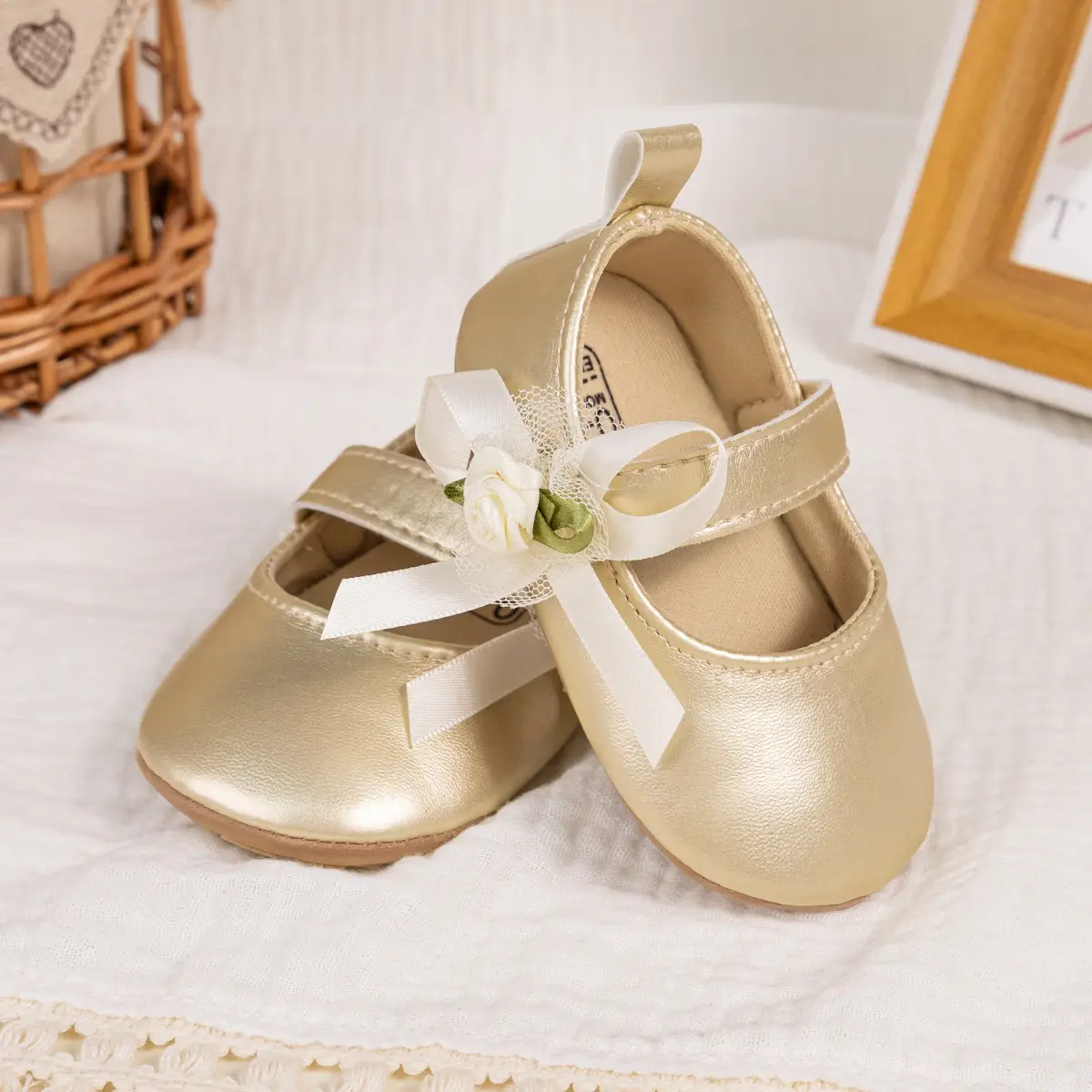 Princess Baby Shoes Gold Side Bow Velcro Non-Slip — feature 6
