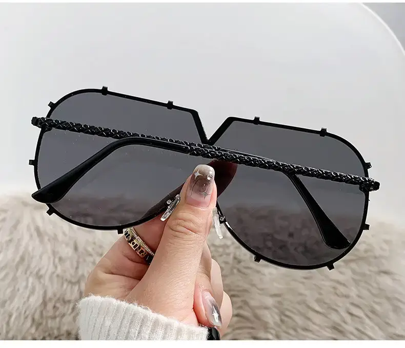 Women's Metal Frame Sunglasses with Colorful Lenses β feature 9