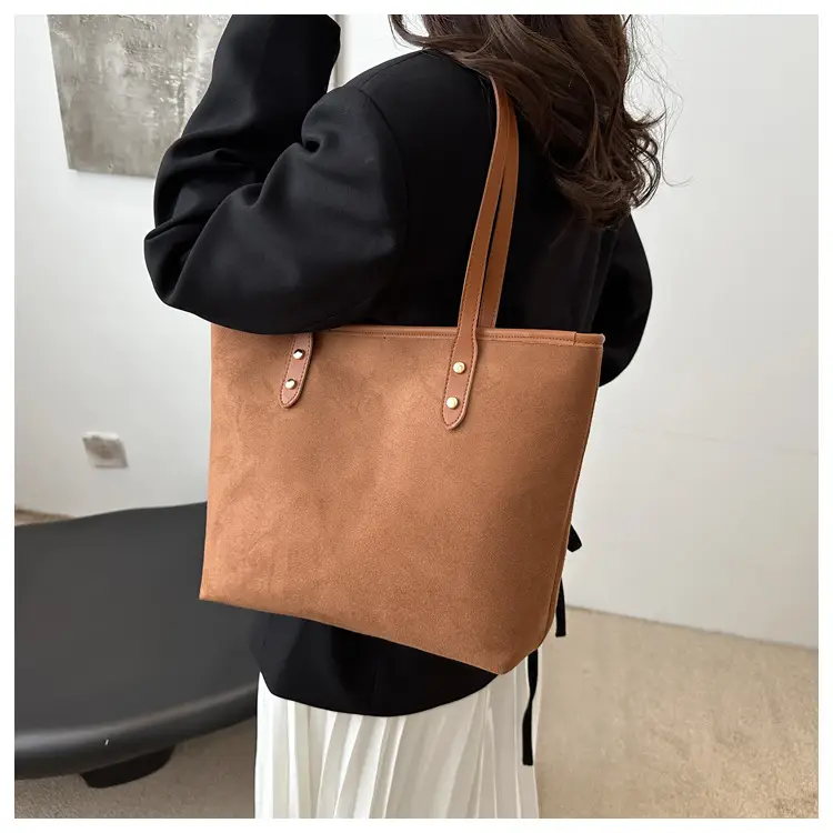 Large Capacity Tan Shoulder Bag for Women 2024 - Image 7