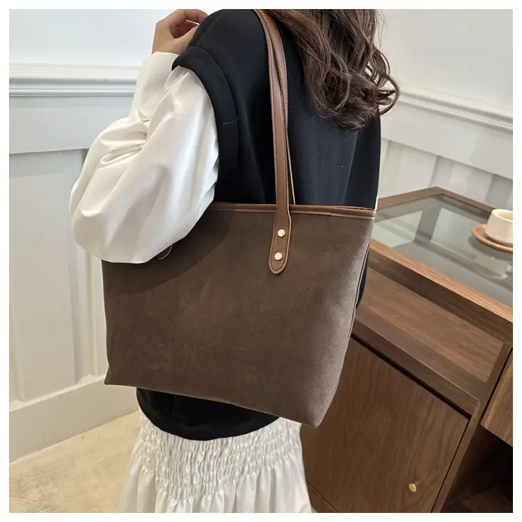 Large Capacity Tan Shoulder Bag for Women 2024 — feature 16