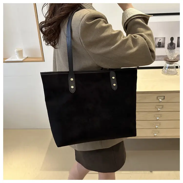 Large Capacity Tan Shoulder Bag for Women 2024 — feature 18