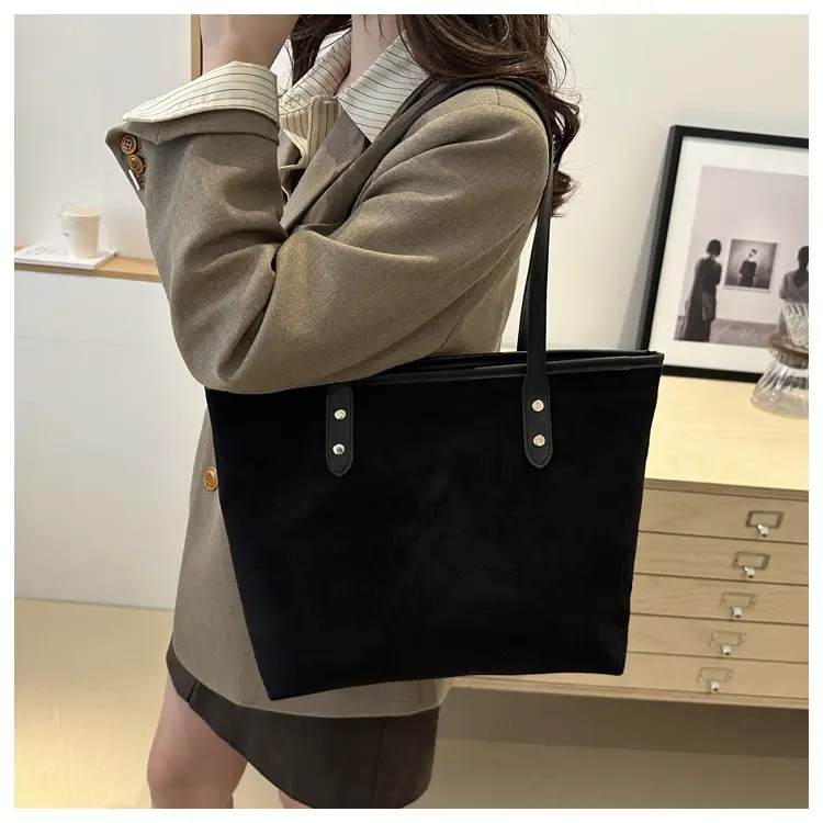 Large Capacity Tan Shoulder Bag for Women 2024 — feature 20