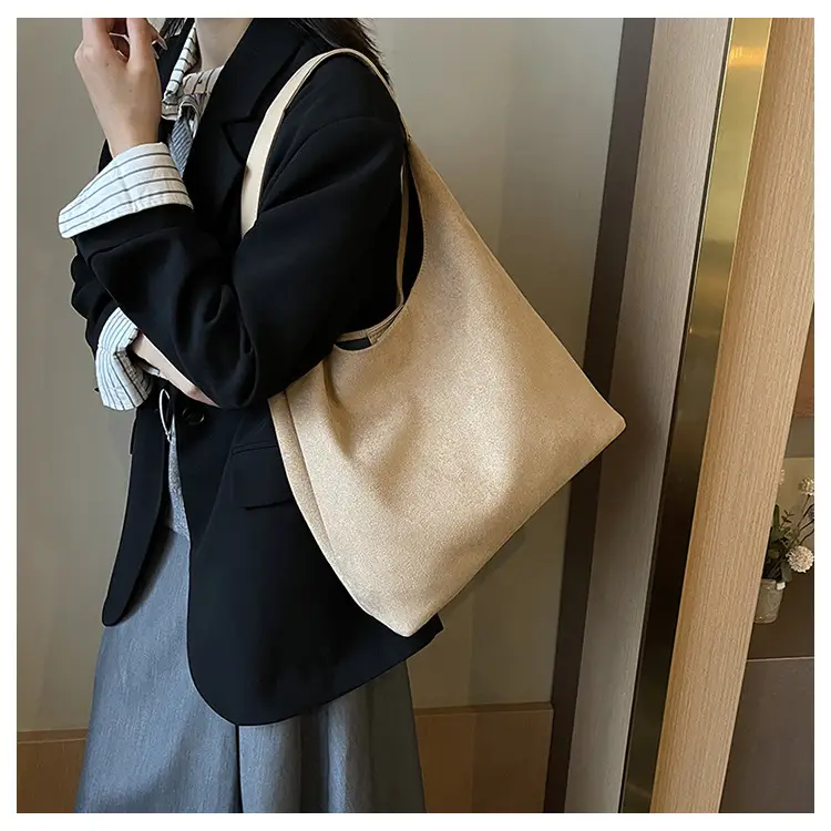Women's Niche Suede Shoulder Bag Large Capacity Tan — feature 12