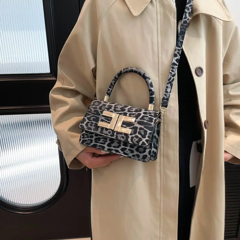 European Leopard Print Shoulder Crossbody Bag 2024 Winter - Image 8