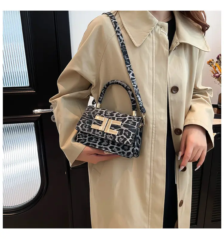 European Leopard Print Shoulder Crossbody Bag 2024 Winter — feature 11