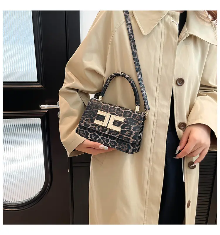 European Leopard Print Shoulder Crossbody Bag 2024 Winter — feature 13