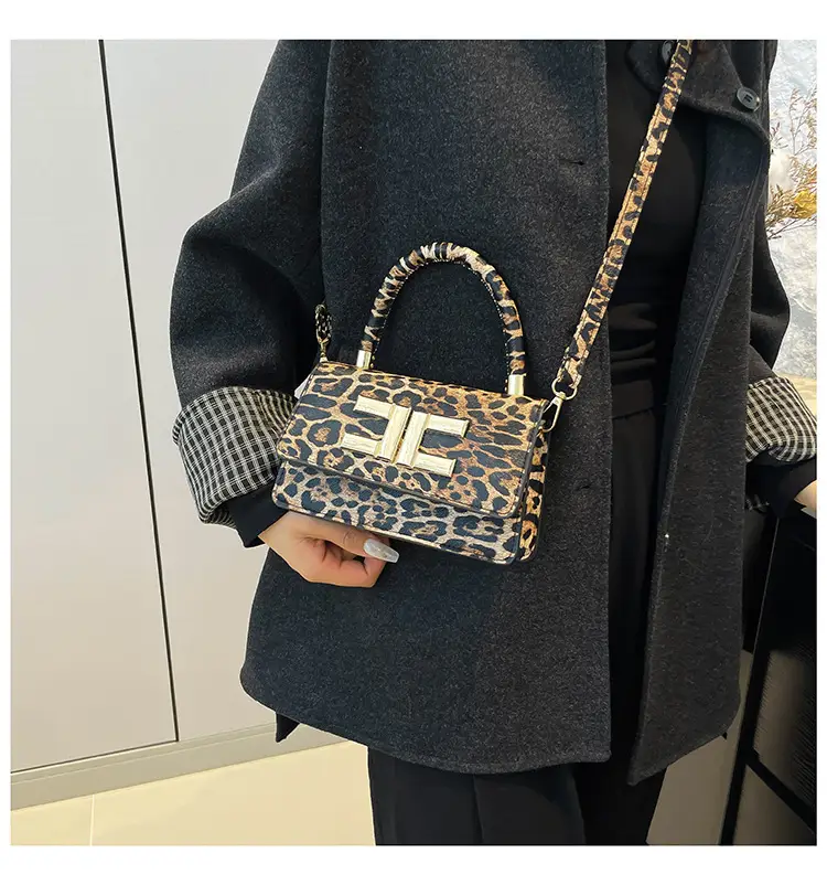 European Leopard Print Shoulder Crossbody Bag 2024 Winter — feature 18