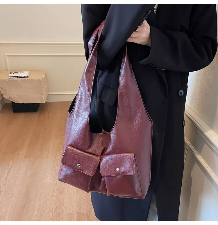 Brown Leather Crossbody Bag for Women Winter 2024 — feature 19