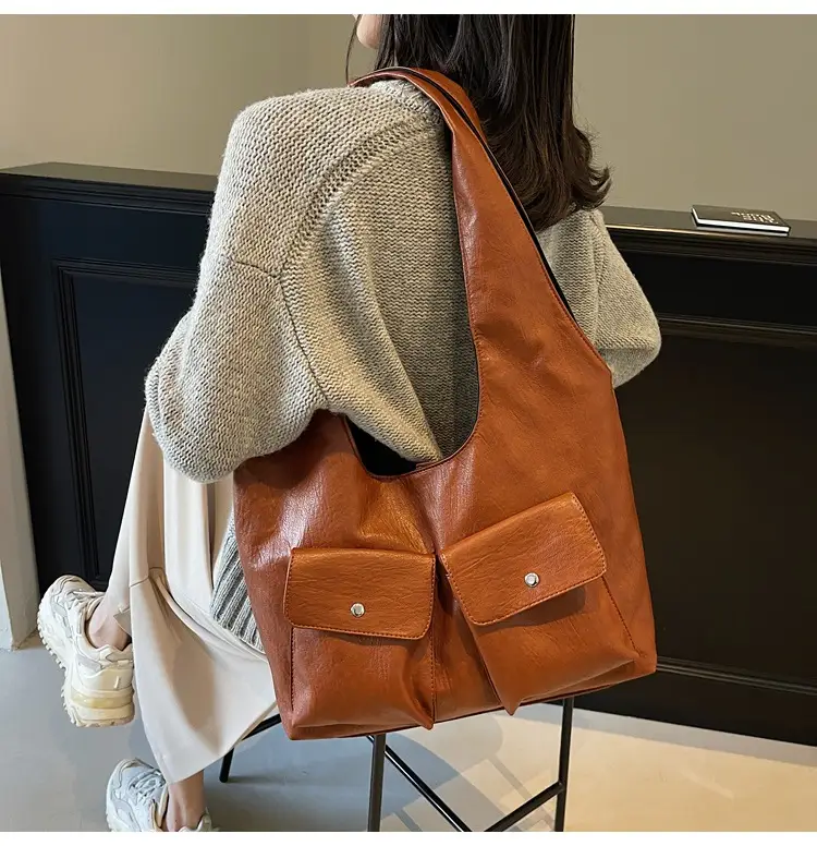 Brown Leather Crossbody Bag for Women Winter 2024 — feature 28