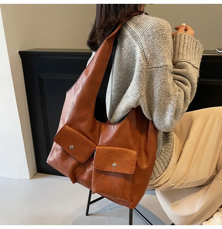 Brown Leather Crossbody Bag for Women Winter 2024 — feature 32