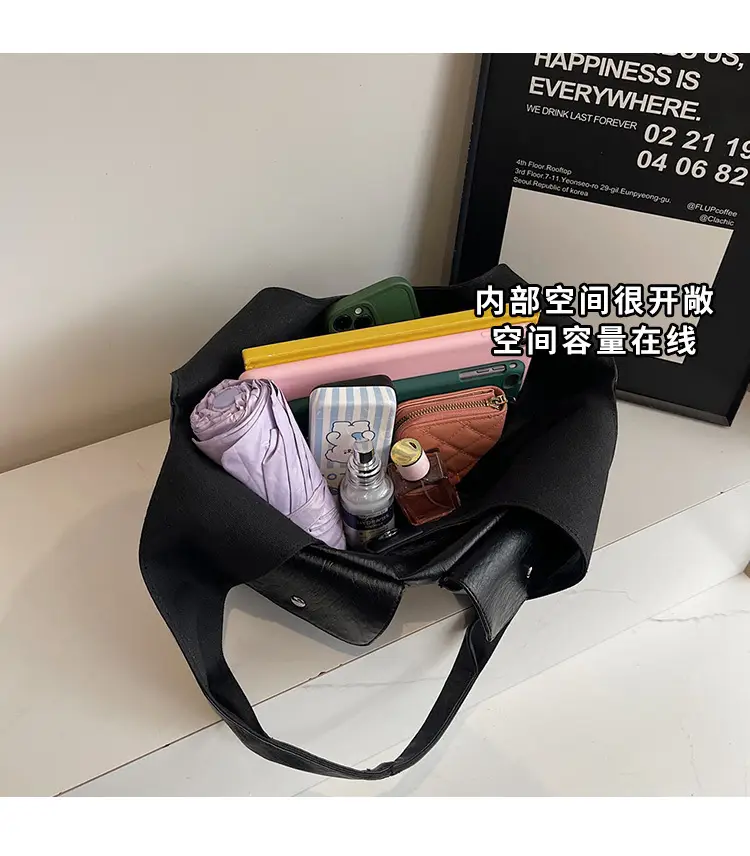 Brown Leather Crossbody Bag for Women Winter 2024 — feature 8