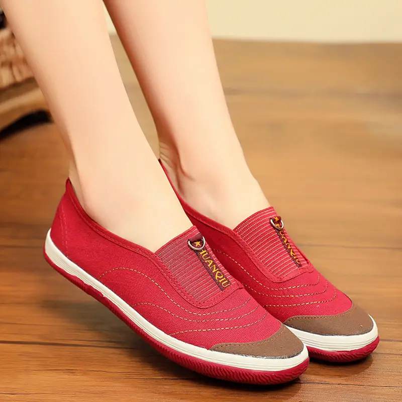 Women's Beijing Cloth Shoes Flat Bottom Casual Spring New - Image 3
