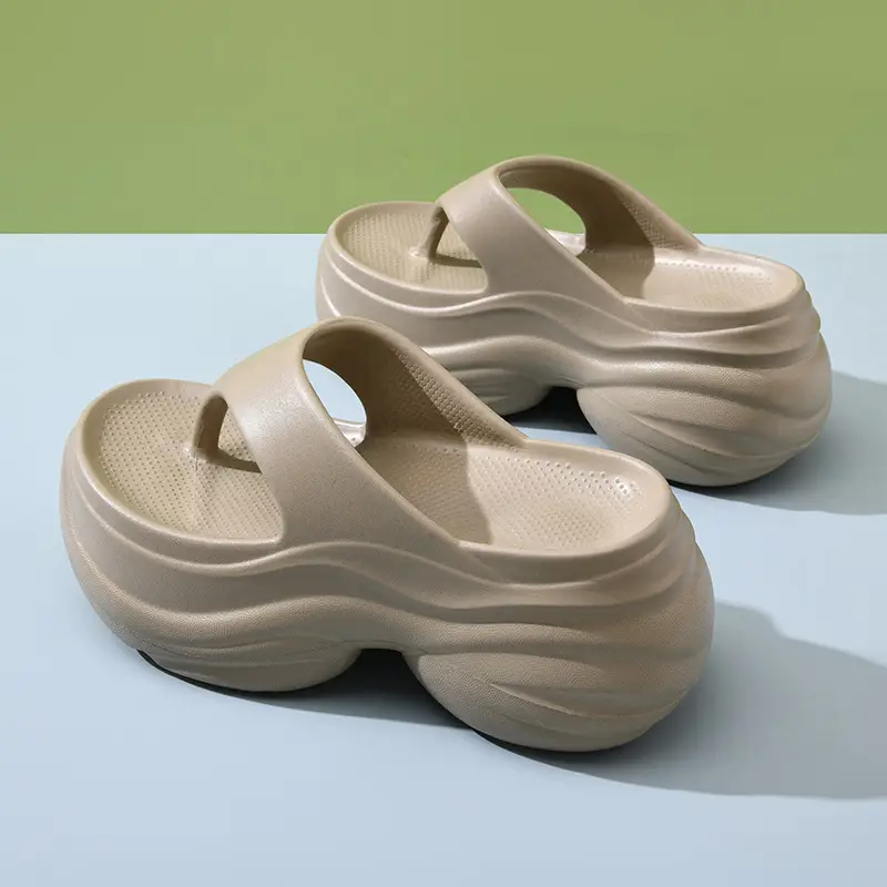 8CM Height-Increased Thick-Bottom Flip-Flops Women's Summer Outfit Breathable Beach Non-Slip Slippers High-End Wear-Resistant Sandals