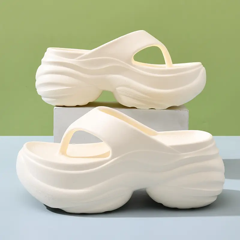 8CM Height-Increased Thick-Bottom Flip-Flops Women's Summer Outfit Breathable Beach Non-Slip Slippers High-End Wear-Resistant Sandals