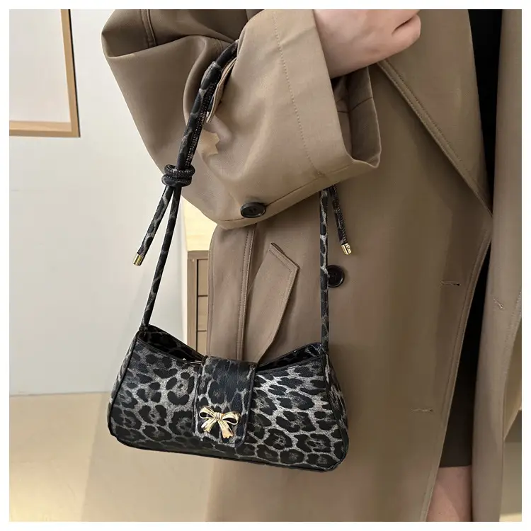 Leopard Print Women's Shoulder Bag 2024 Autumn Winter — feature 13