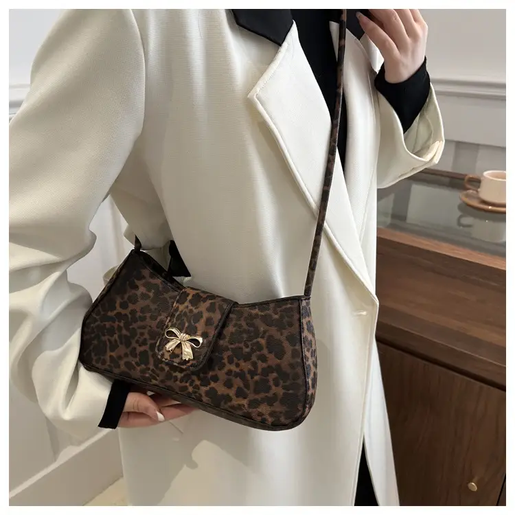 Leopard Print Women's Shoulder Bag 2024 Autumn Winter — feature 18