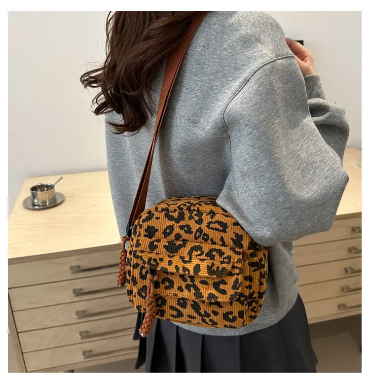 Leopard Print Shoulder Bag 2024 Winter New — feature 13