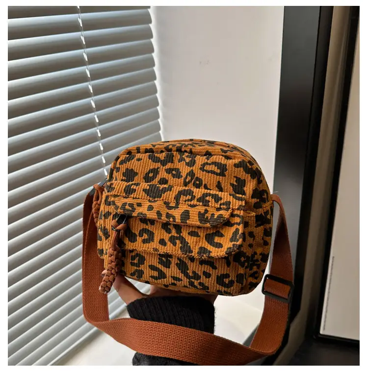 Leopard Print Shoulder Bag 2024 Winter New — feature 20