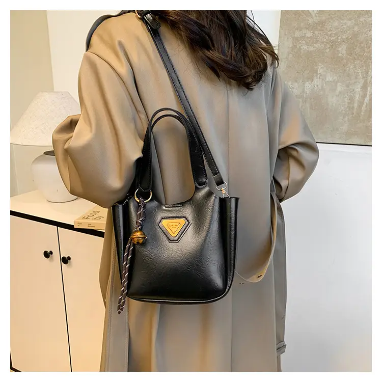Women Vintage Black Shoulder Crossbody Tote Bag 2024 — feature 17