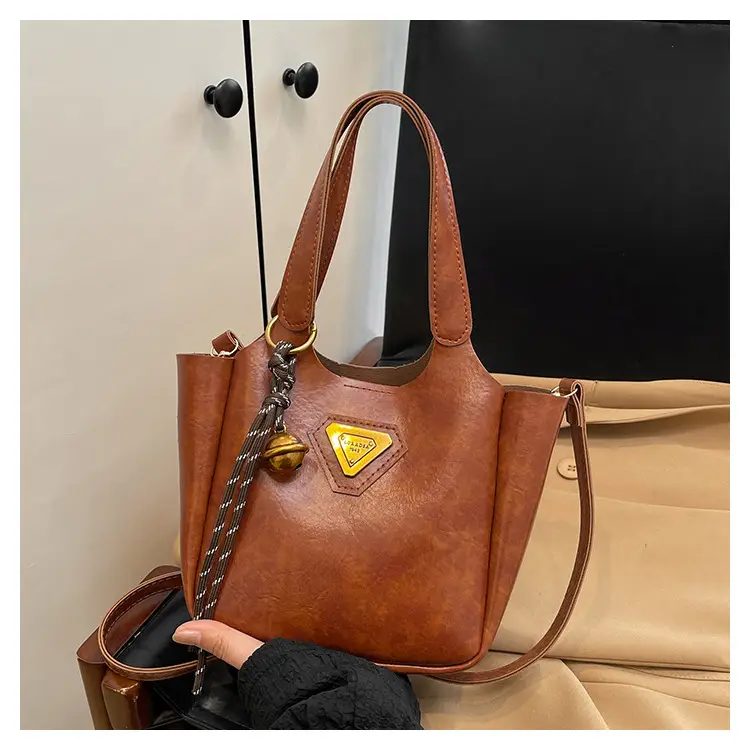 Women Vintage Black Shoulder Crossbody Tote Bag 2024 — feature 24