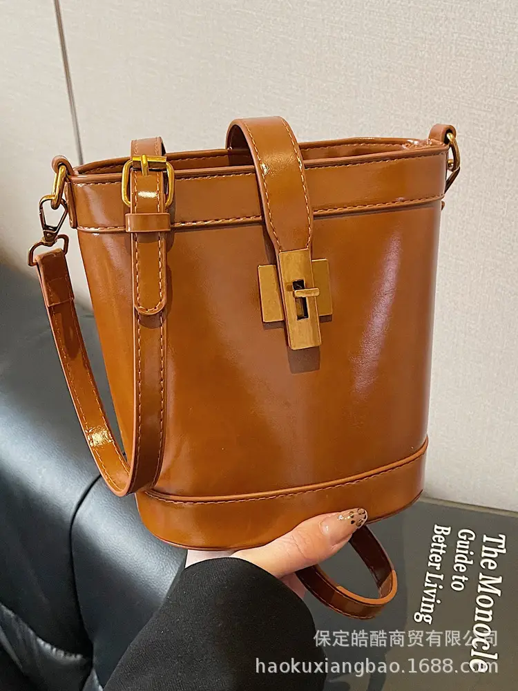 Black Leather Shoulder Bag with Gold Hardware - Image 6