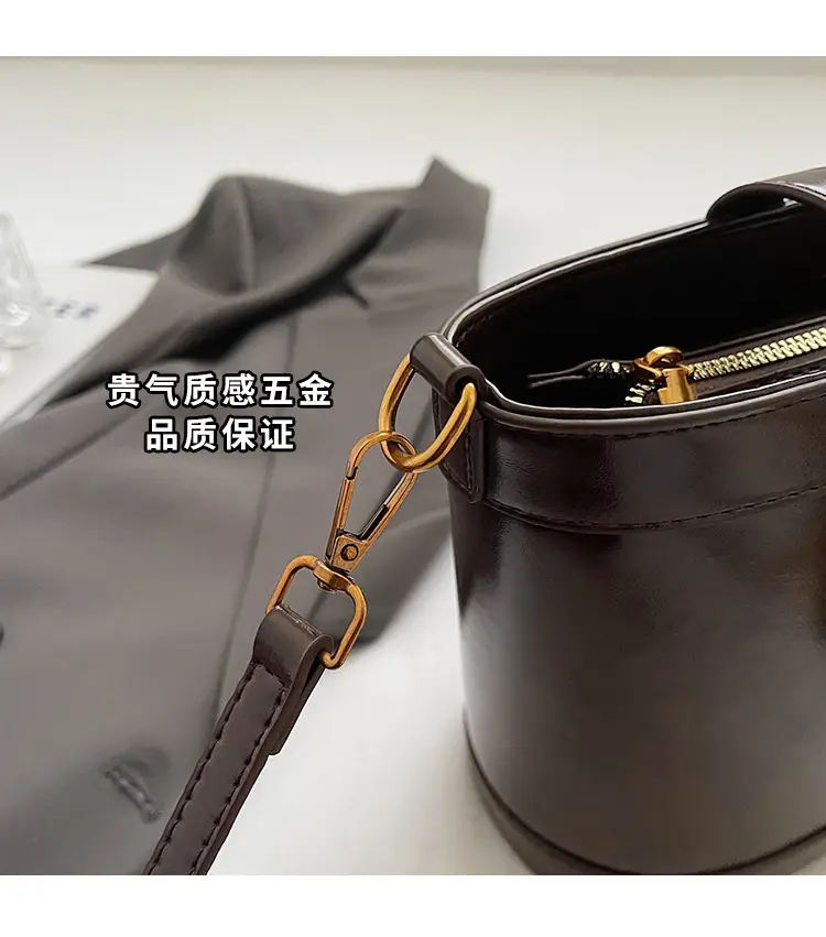 Black Leather Shoulder Bag with Gold Hardware — feature 3
