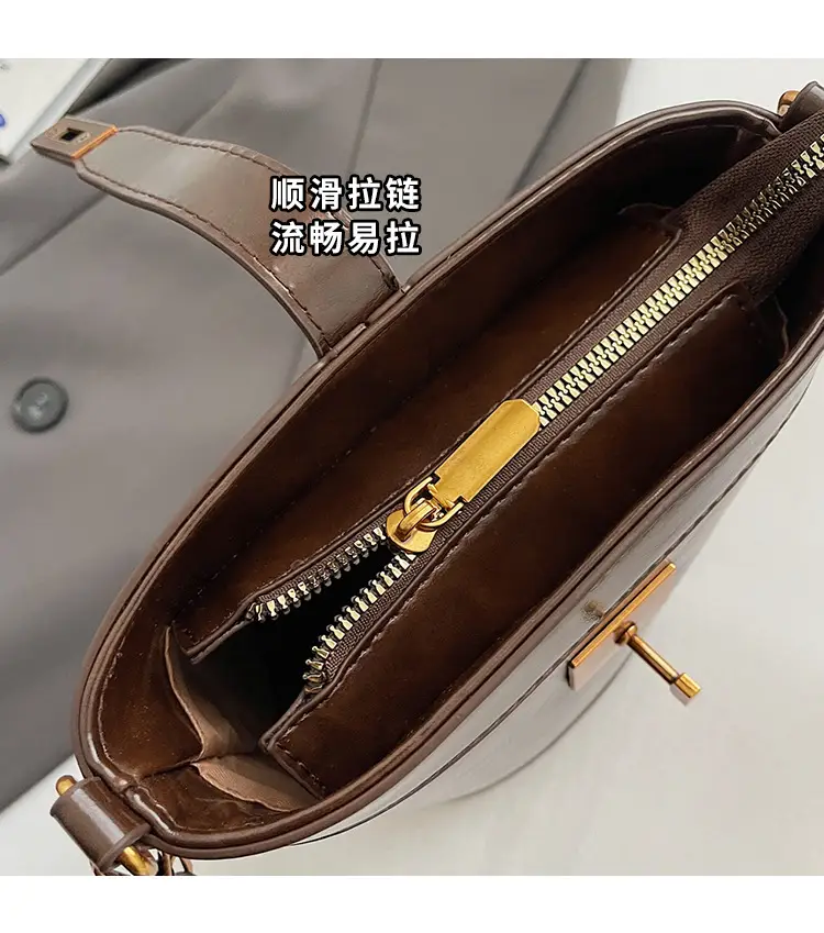 Black Leather Shoulder Bag with Gold Hardware — feature 4