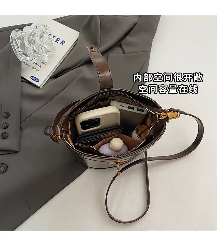 Black Leather Shoulder Bag with Gold Hardware — feature 6