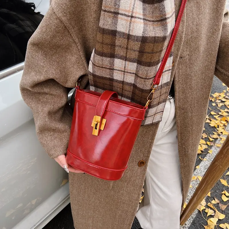 Black Leather Shoulder Bag with Gold Hardware - Image 4