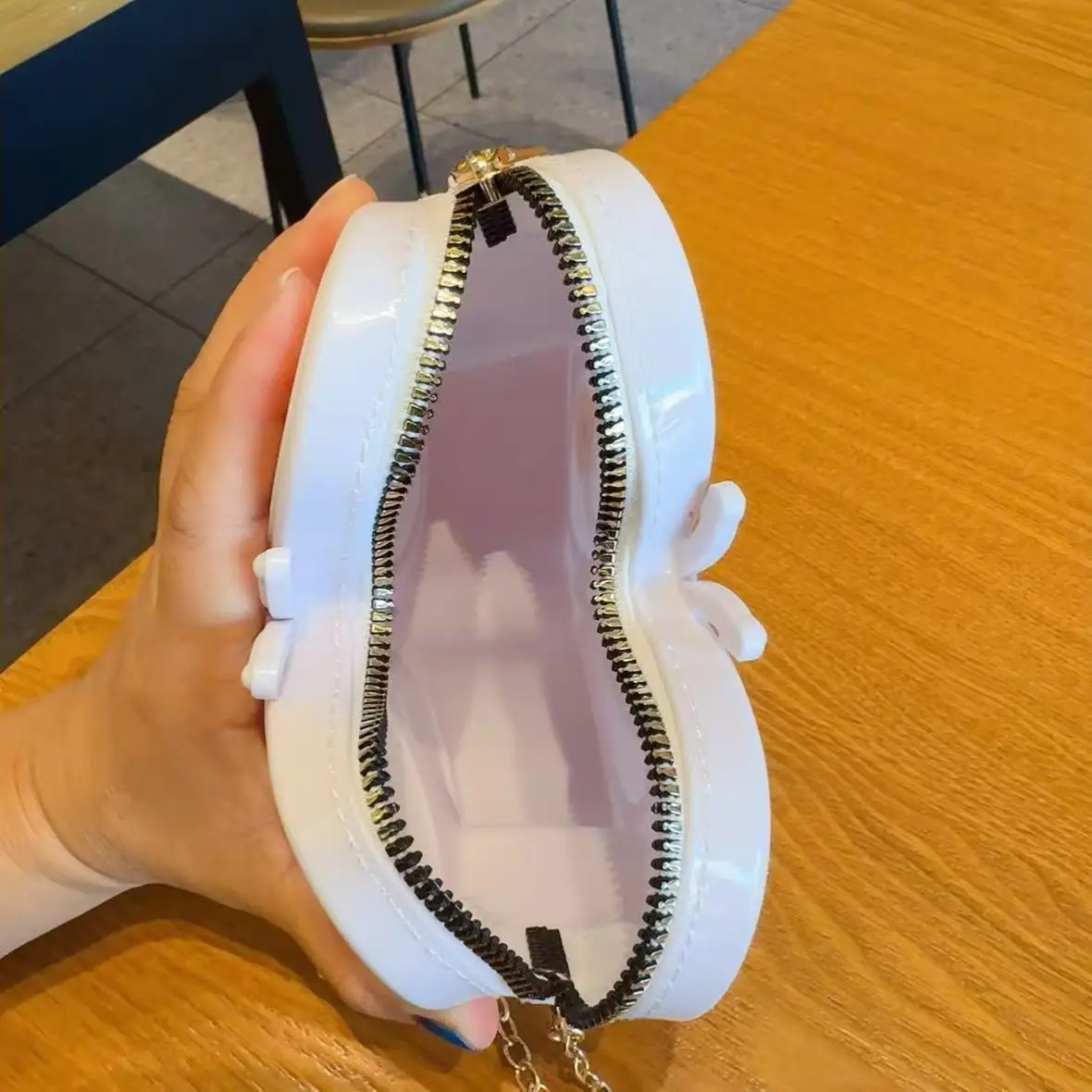 2025 Butterfly Chain Crossbody Bag for Girls — feature 11