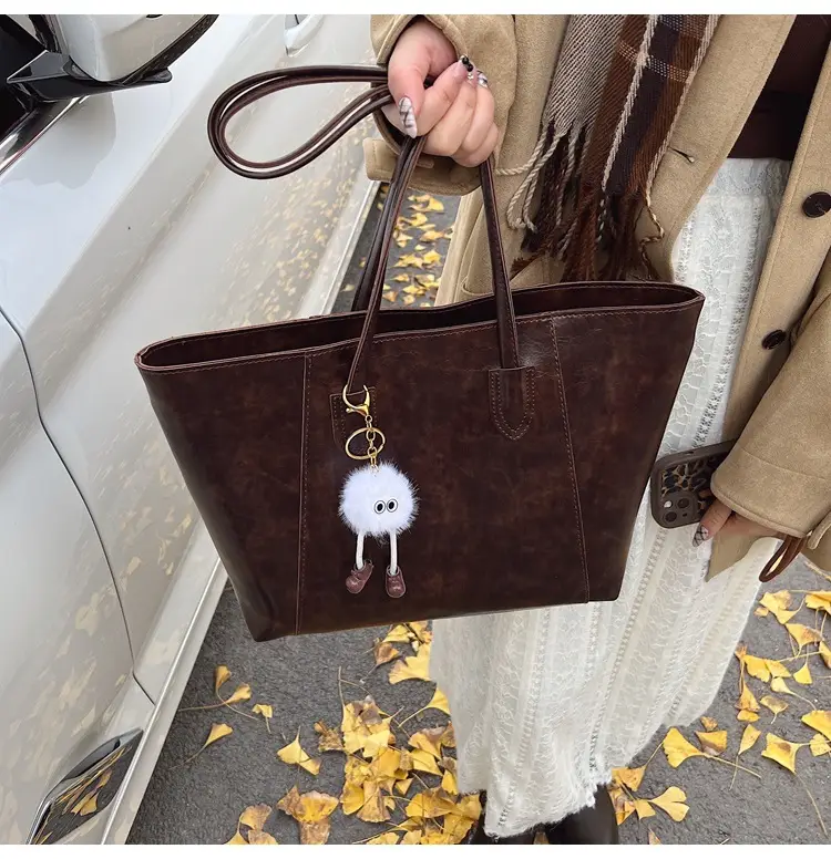 Women's Winter Tote Bag Brown Large Capacity Retro Shoulder Bag — feature 20