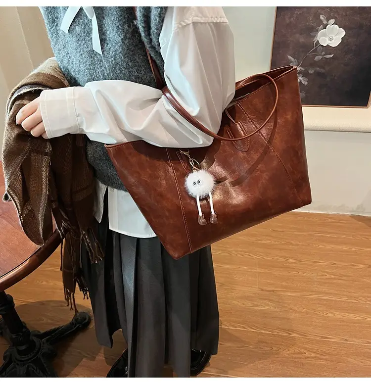 Women's Winter Tote Bag Brown Large Capacity Retro Shoulder Bag — feature 25