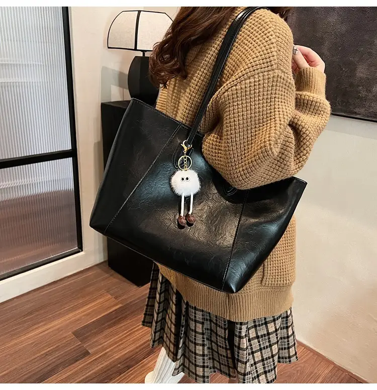Women's Winter Tote Bag Brown Large Capacity Retro Shoulder Bag — feature 33