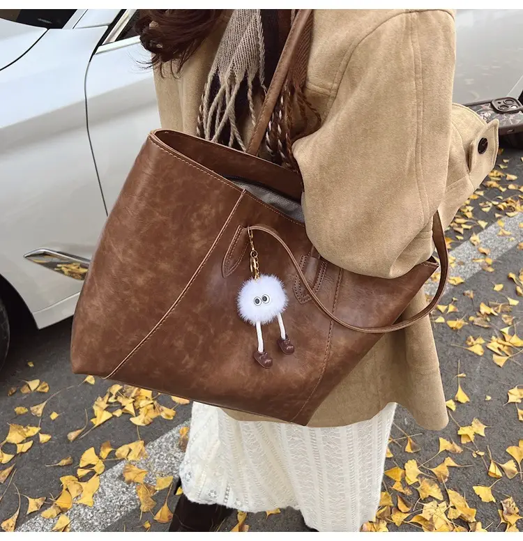 Women's Winter Tote Bag Brown Large Capacity Retro Shoulder Bag — feature 40