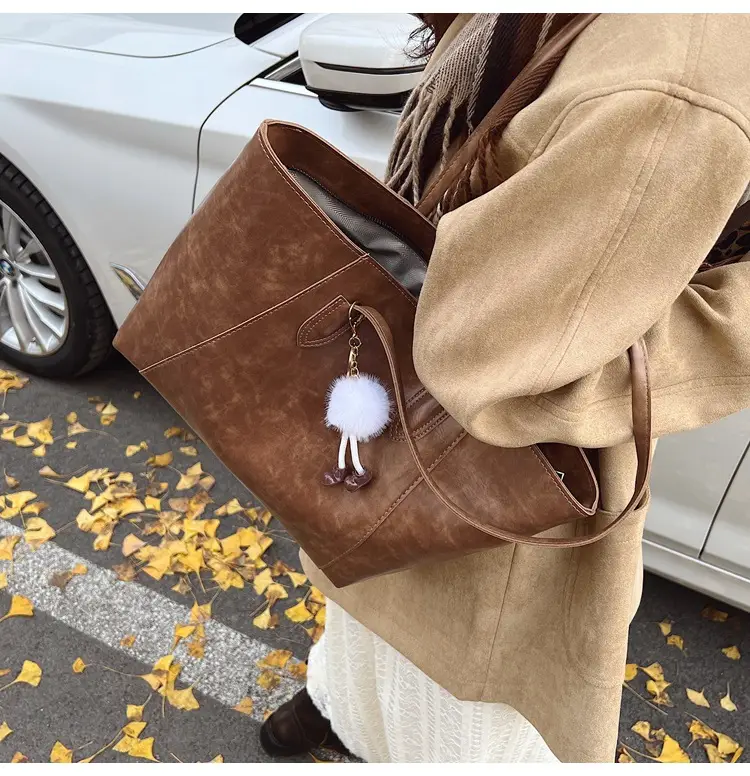 Women's Winter Tote Bag Brown Large Capacity Retro Shoulder Bag — feature 41