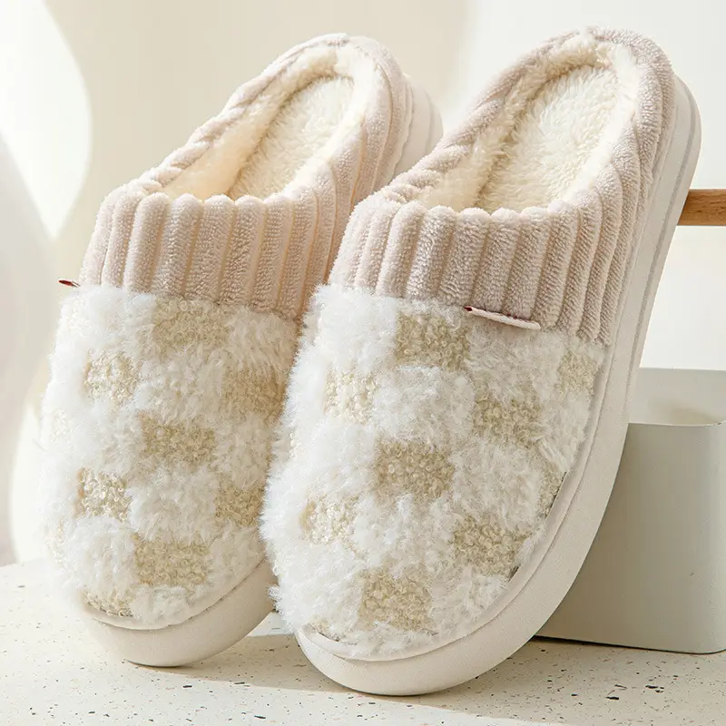 Couple's Autumn and Winter Cotton Slippers for Men, Indoor Home Use, Warm and Thick Maternity Shoes, Outdoor Plush Slippers for Women, Height-Increasing