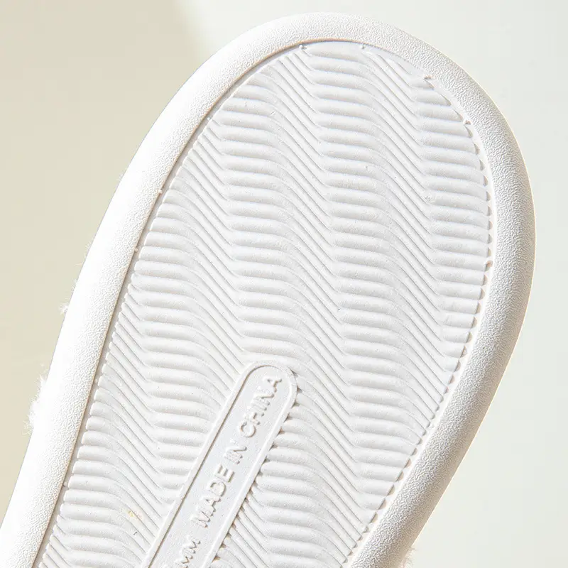 Couple's Autumn and Winter Cotton Slippers for Men, Indoor Home Use, Warm and Thick Maternity Shoes, Outdoor Plush Slippers for Women, Height-Increasing