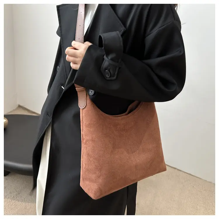 Women's Deerskin Fleece Shoulder Bag Brown Large Capacity — feature 12