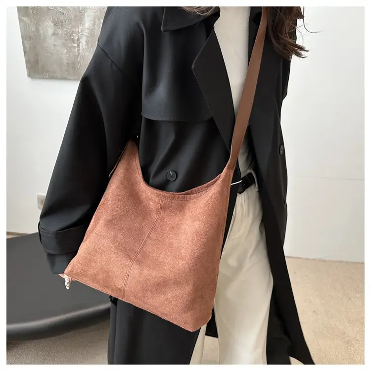 Women's Deerskin Fleece Shoulder Bag Brown Large Capacity — feature 13
