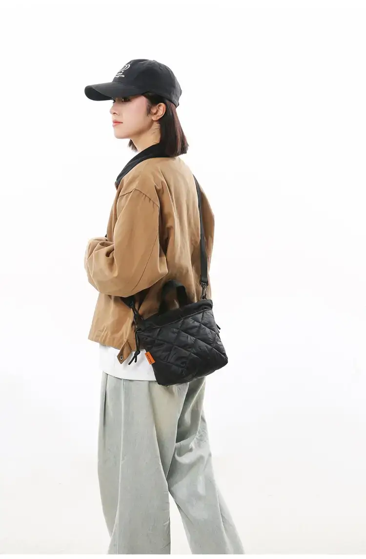 Diamond Patterned Women's Crossbody Bag Brown Black — feature 17
