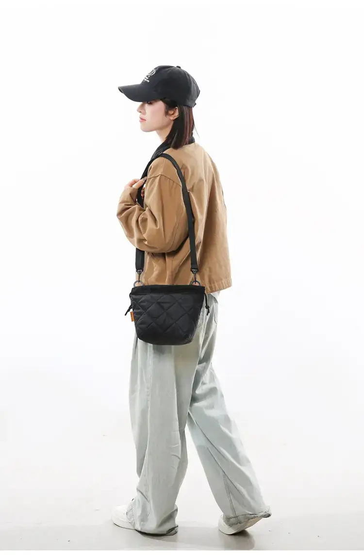 Diamond Patterned Women's Crossbody Bag Brown Black — feature 20