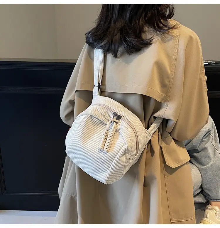 Women's 2024 Winter Casual Shell Bag Solid Color — feature 18