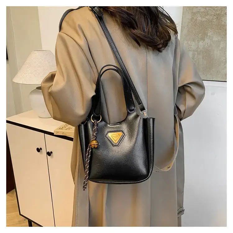 Retro Brown Crossbody Bag for Women 2026 — feature 24