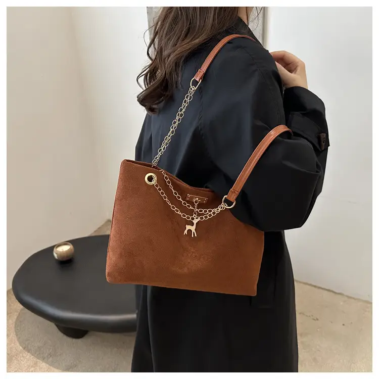 Vintage Chain Shoulder Bag Women 2024 Winter — feature 17