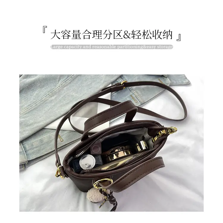 2025 Women's Square Plush Pendants Crossbody Bag — feature 10
