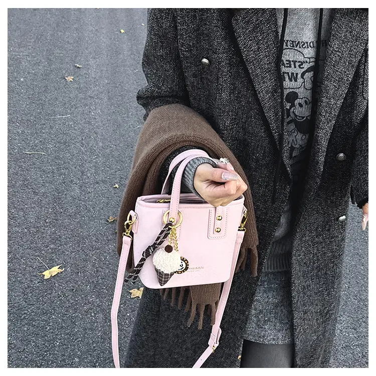 2025 Women's Square Plush Pendants Crossbody Bag — feature 20