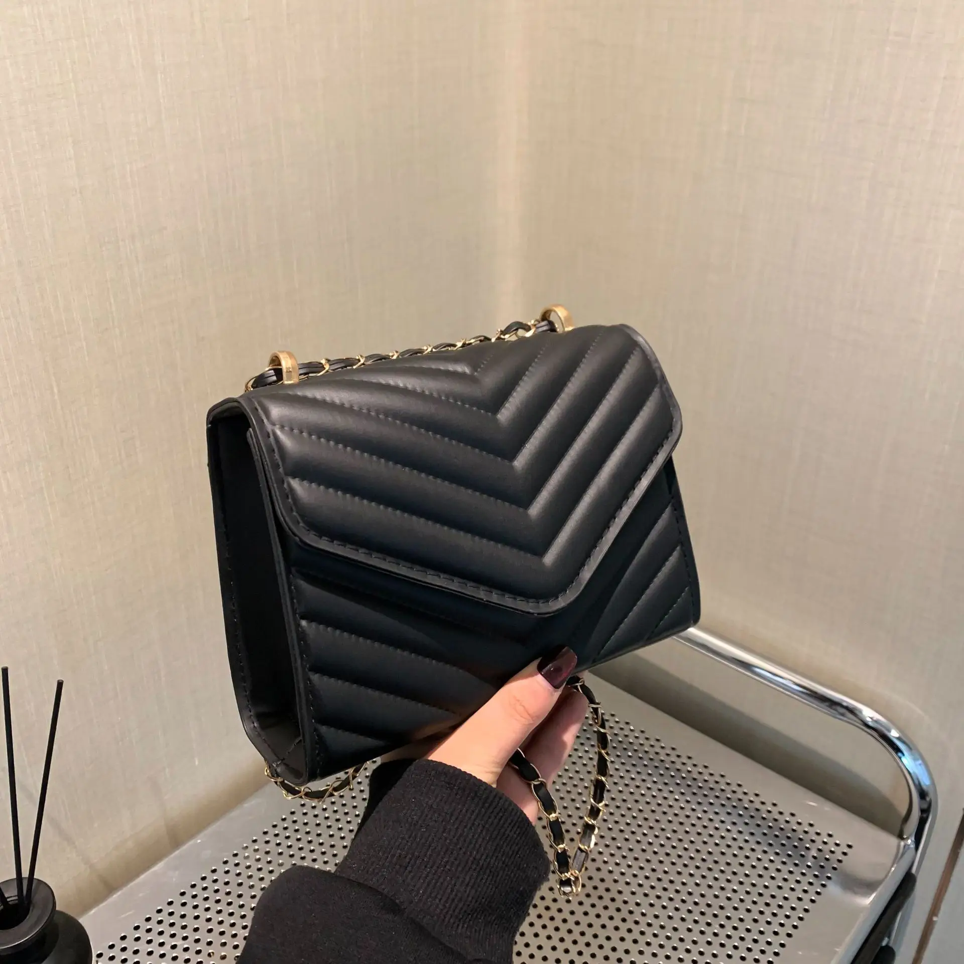 2024 New Rhombic Crossbody Bag for Women — feature 17